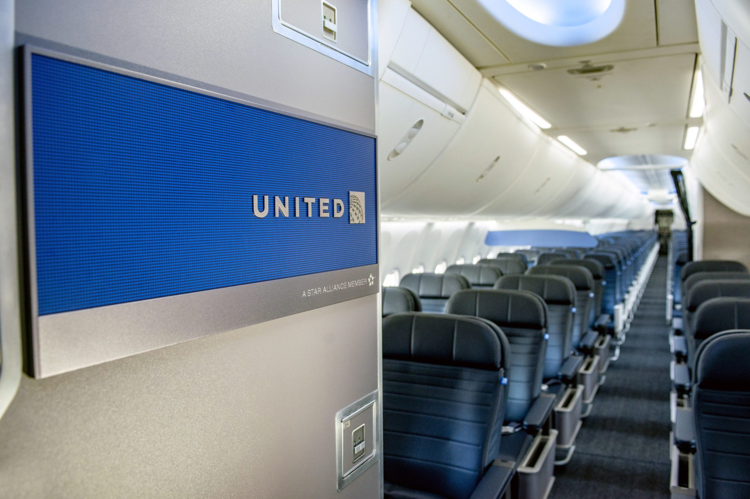 United 737 MAX 9 interior